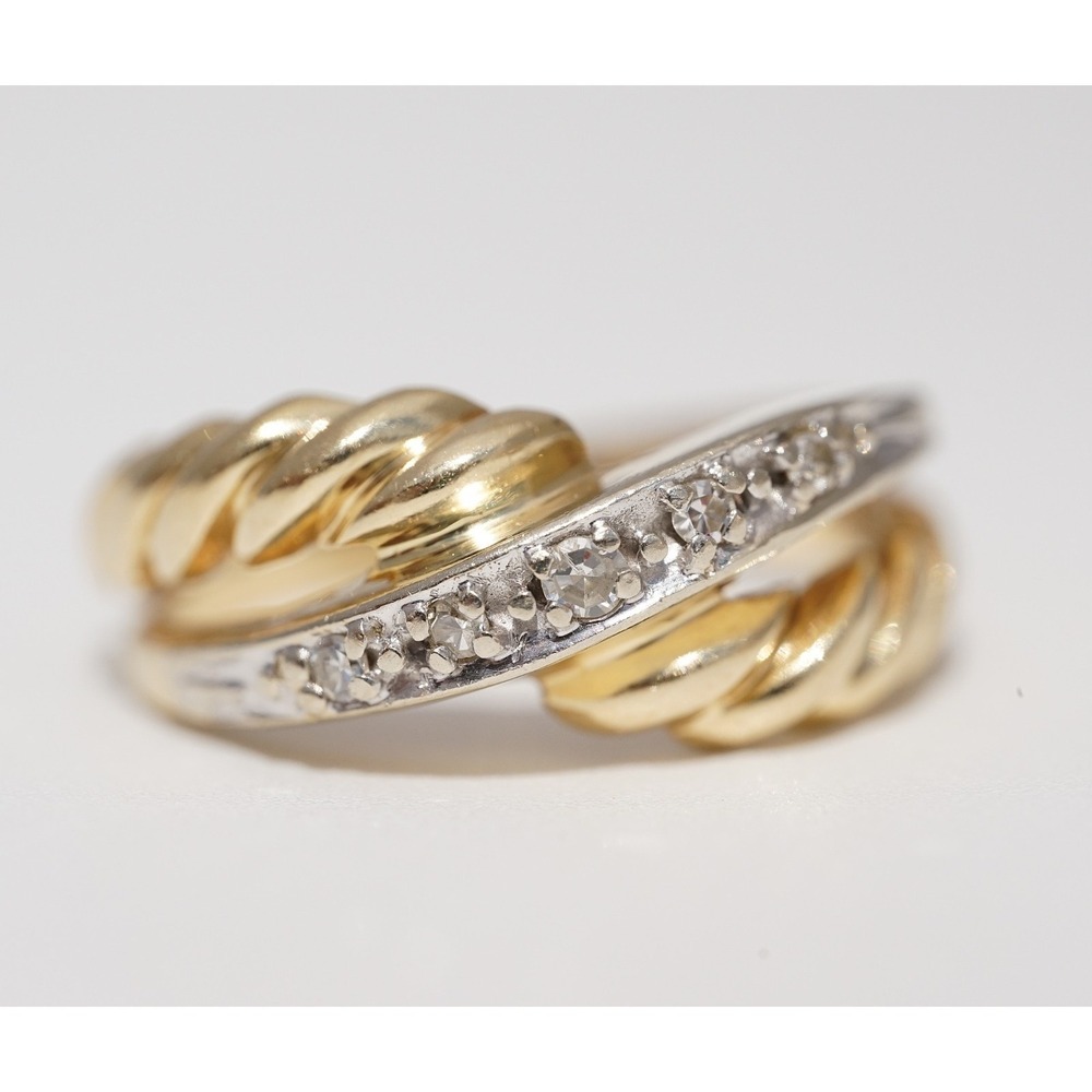 Vintage 14k Solid gold Two Tone Overlapping Natural Diamond Ring Twist Size 5.25